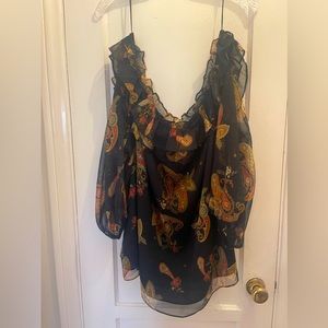 Vince Camuto Paisley Off-the shoulder blouse